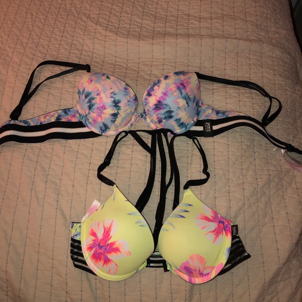 *SOLD ON MERCARI*Victoria Secret Pink Bras 32a